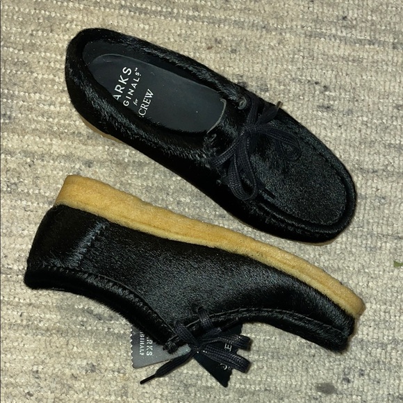 Black calf hair Clarks Wallabees with Tan Sole - Picture 4 of 5